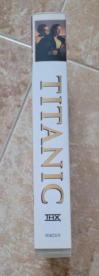 Película VHS TITANIC