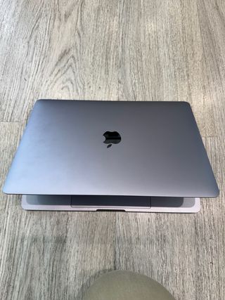 Macbook pro 13” 2019 i5 8g 128g ssd