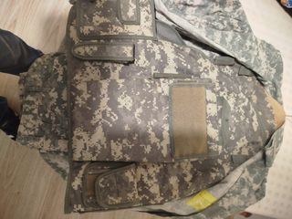 Traje y chaleco airsoft