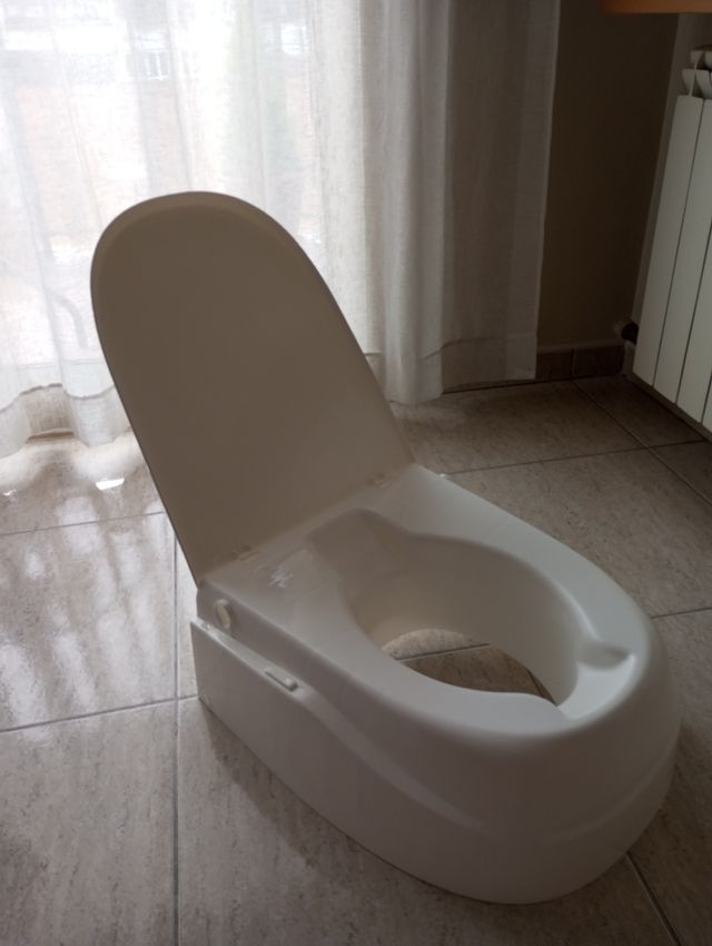 Elevador wc, estándar. 