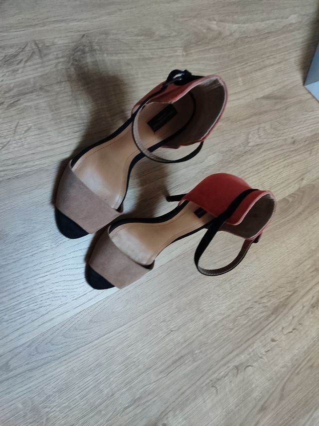 Scarpe tacco aperte Zara