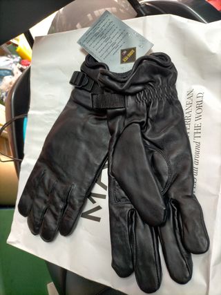 Guantes Gore-tex.