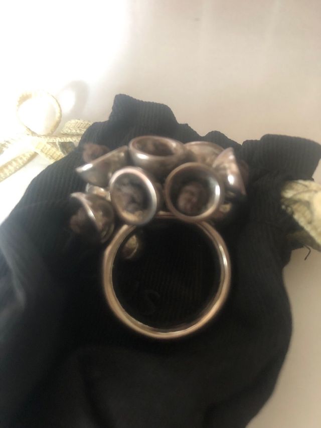 ANILLO PLATA DE LEY. CAMPANILLAS MARRONES