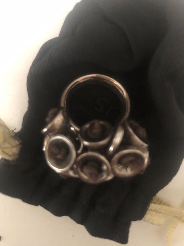 ANILLO PLATA DE LEY. CAMPANILLAS MARRONES