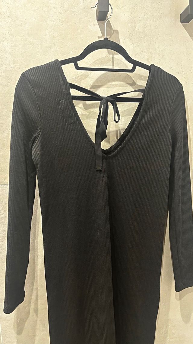 Vestido negro midi