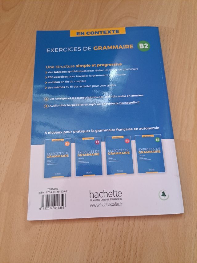 En Contexte : Exercices de grammaire B2 + audio MP3 + corrigés (French Edition)