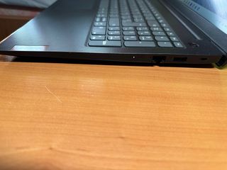 Portátil Lenovo Pro V15 G2 ITL - Excelente