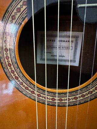 Guitarra española Conde Hermanos