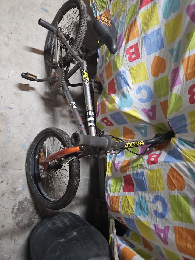 Bici bmx Pequeña con tubos