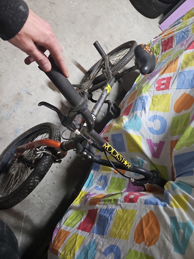 Bici bmx Pequeña con tubos