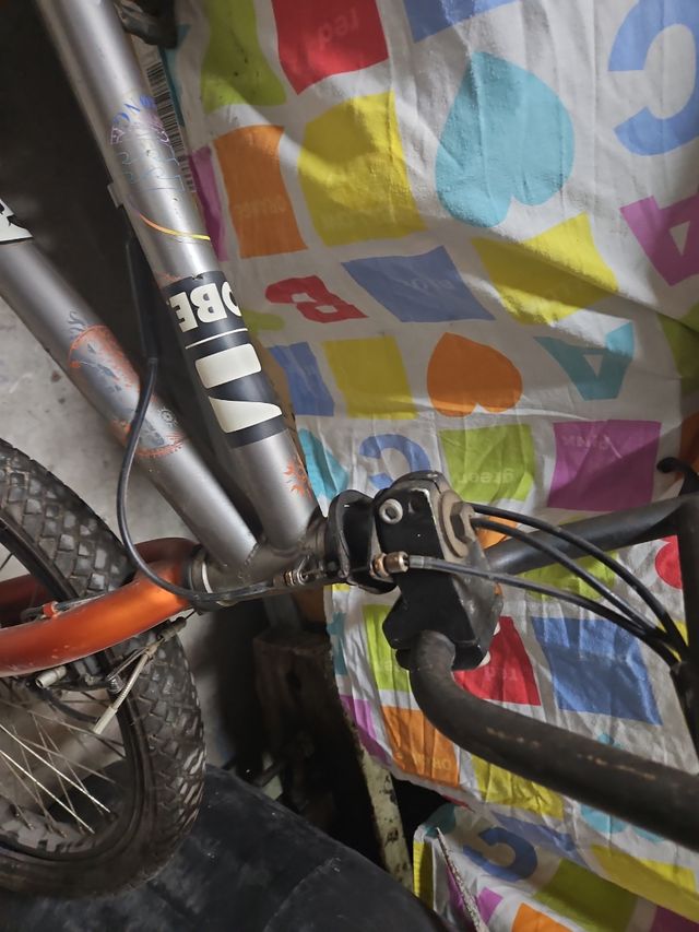 Bici bmx Pequeña con tubos