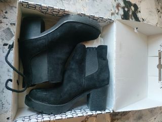 Stivaletti con tacco