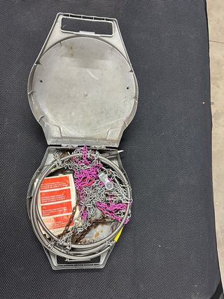 Cadenas para ruedas de coche / diferentes