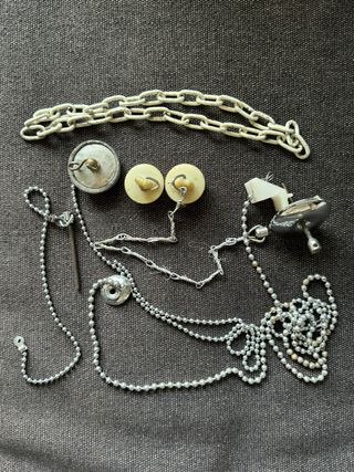 Tapones y cadenas baños antiguos
