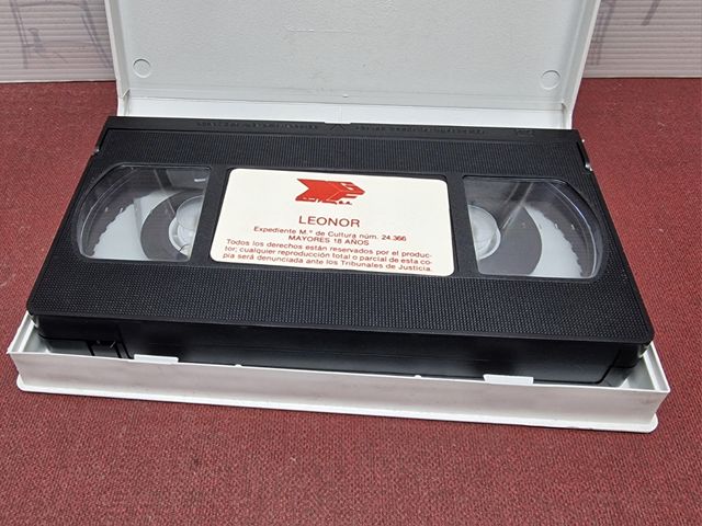 Pelicula VHS Leonor