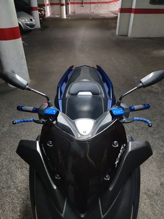 Yamaha xmax 125