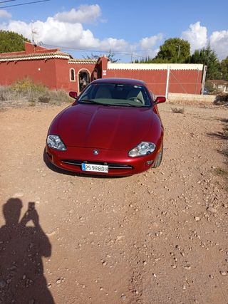 Jaguar XK8 2000