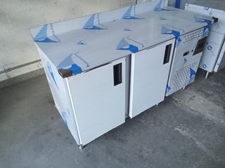 BAJO MOSTRADOR 2 PUERTAS