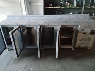 MESA REFRIGERADA 4 PUERTAS MARCA GLOBAL