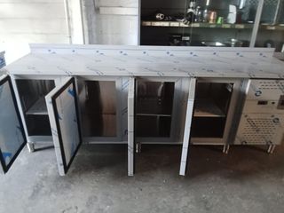 MESA REFRIGERADA 4 PUERTAS MARCA GLOBAL