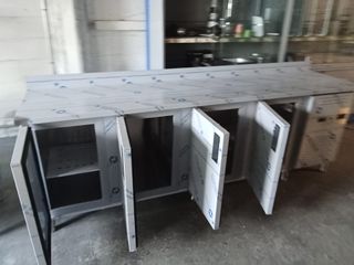 MESA REFRIGERADA 4 PUERTAS MARCA GLOBAL