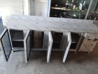 MESA REFRIGERADA 4 PUERTAS MARCA GLOBAL