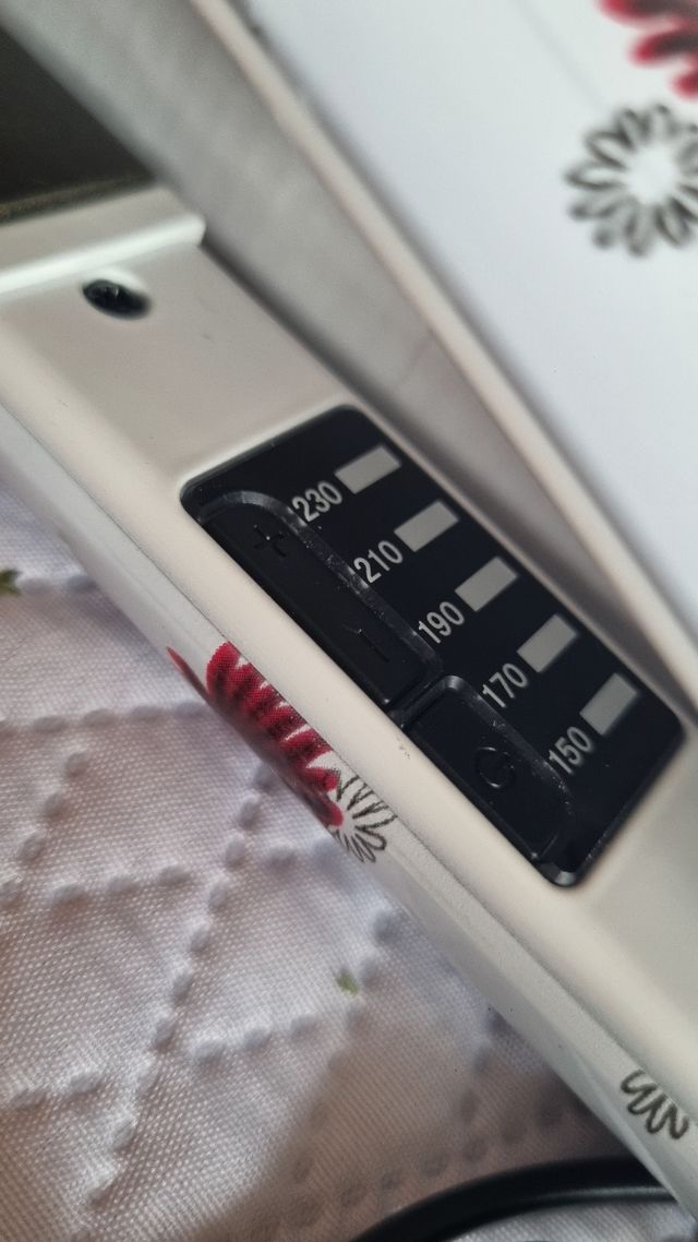 Plancha de pelo Albipro iht titanio prof