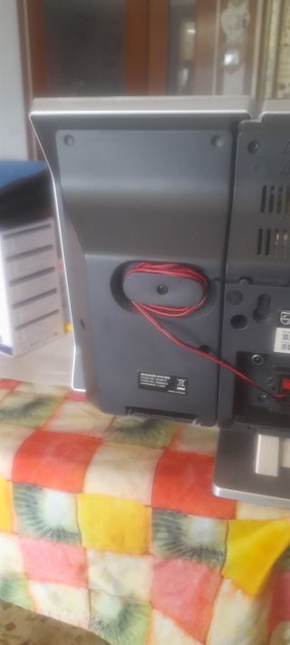 Radio ,CD ,USB,MP3 .