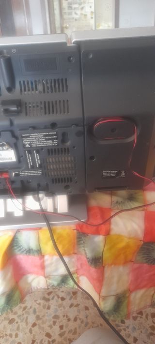 Radio ,CD ,USB,MP3 .