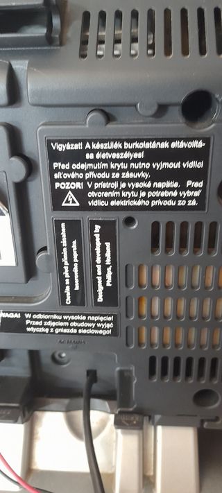 Radio ,CD ,USB,MP3 .