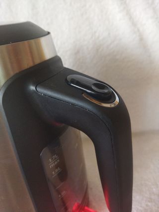 Fervedor eléctrico da marca Bosch, com pouco uso.