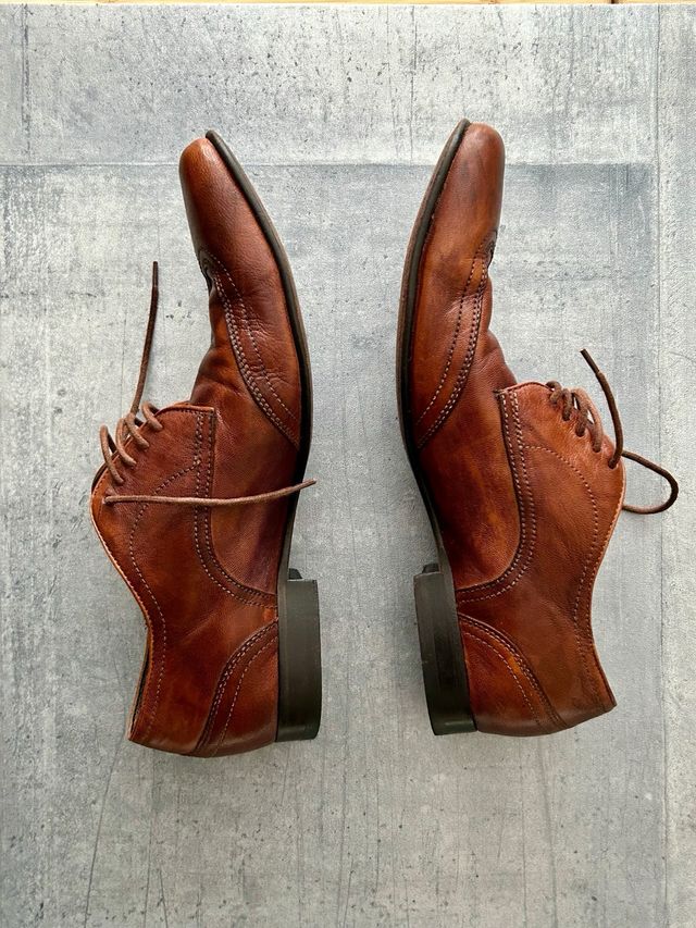 Zapatos color suela Boss