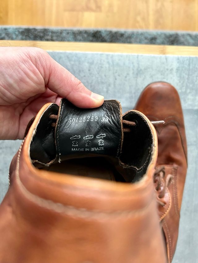 Zapatos color suela Boss