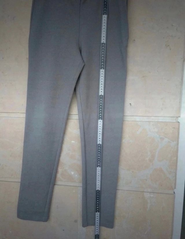 Leggins Gris 🩶 T/M Visto Bueno