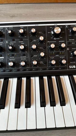 Mood Sub37 Sintetizador - Condición impecable