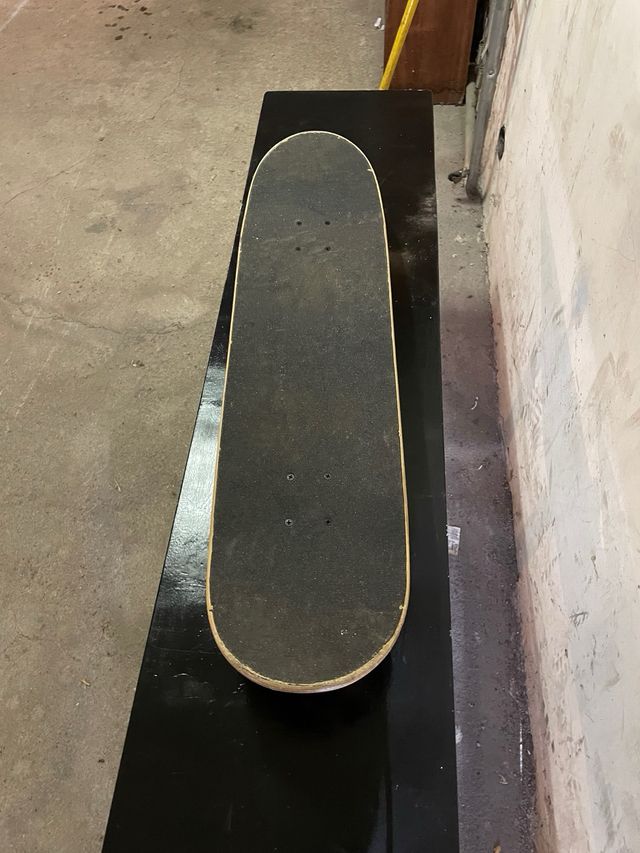 SKATEBOARD GLOBE INTL