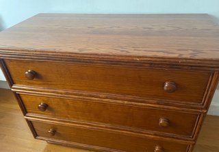 Comoda madera en buen uso