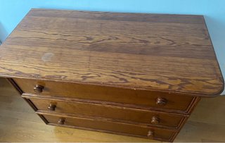 Comoda madera en buen uso