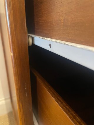 Comoda madera en buen uso