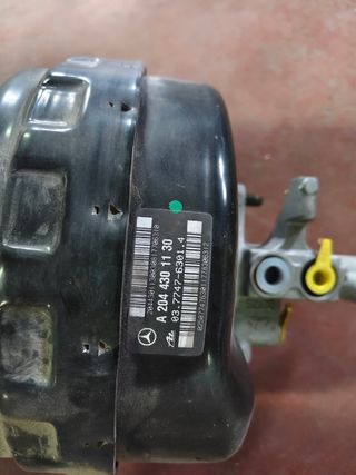 Servofreno y pedal W204