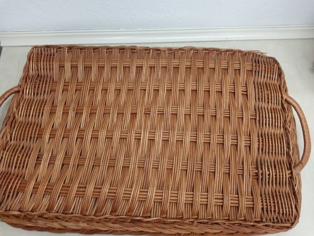 Ahora más barato Bandeja de mimbre