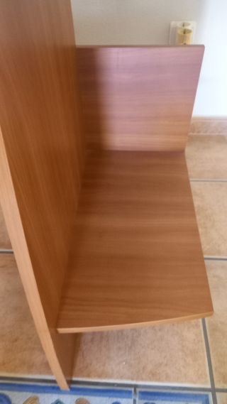 Mesa Escritorio y ordenador