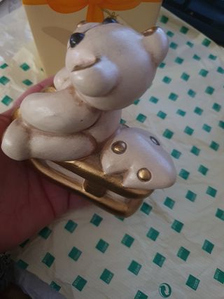 Orsetto con slitta e alberello thun