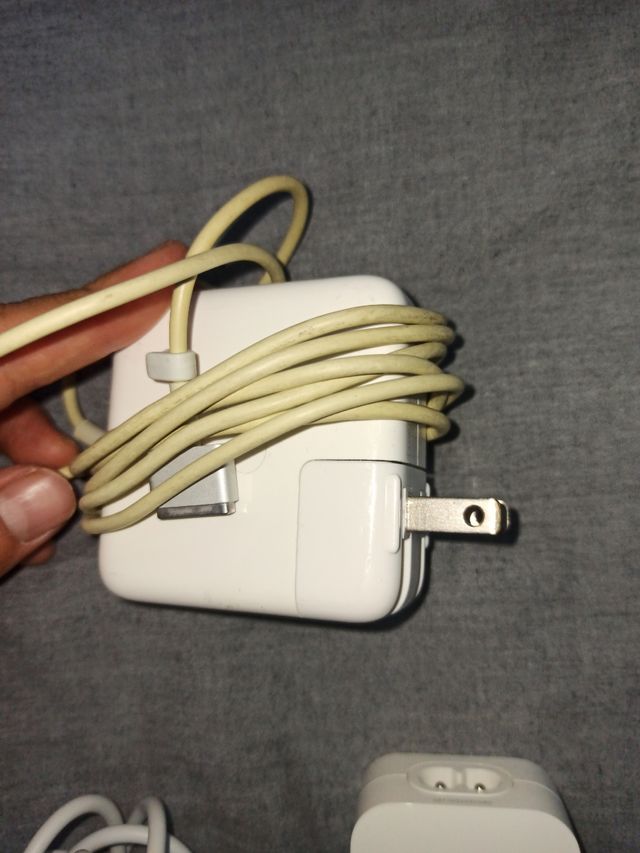 Cargadores y adaptadores Apple