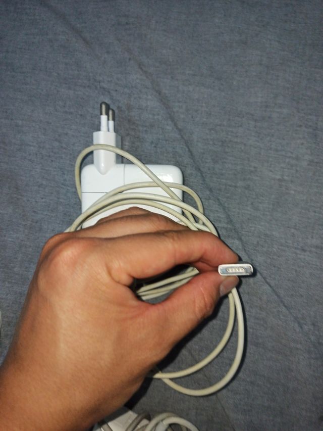 Cargadores y adaptadores Apple