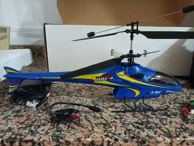 Helicóptero RC Lama V4
