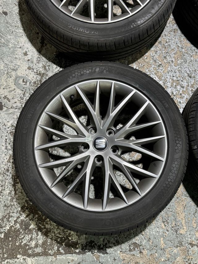 Ruedas SEAT 17” originales, neumatico al 95%