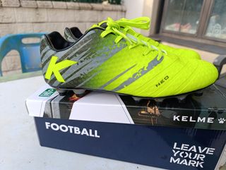 Botas de fútbol KELME 43
