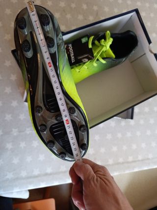 Botas de fútbol KELME 43