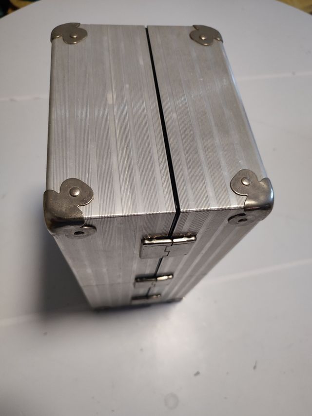 Maletín de aluminio